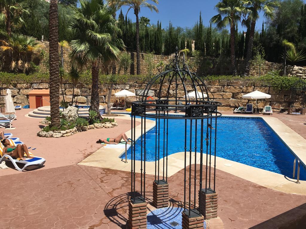 Royal Suites Marbella Benahavis Bagian luar foto